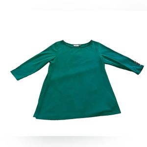 Susan Graver green 3/4 sleeve scoop neck swing top with gold buttons on sleeves